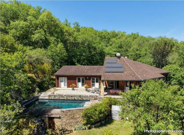 Maison contemporaine - Gourdon SECTEUR GOURDON - Au calme, Spacieuse Maison contemporaine avec piscine sur 1ha boisé