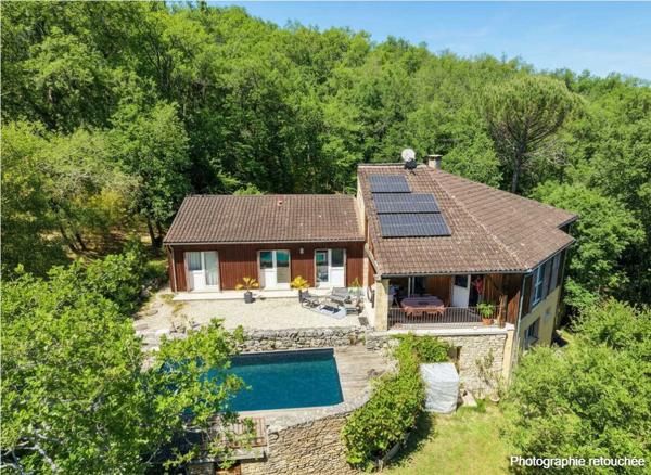 Maison contemporaine - Gourdon SECTEUR GOURDON - Au calme, Spacieuse Maison contemporaine avec piscine sur 1ha boisé