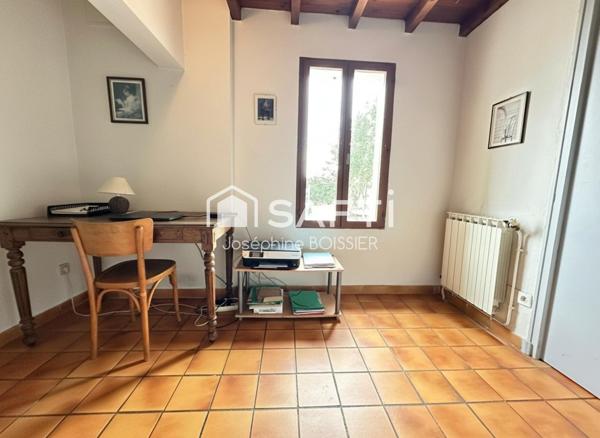 A VISITER SUR LE PONTET (84) MAGNIFIQUE MAISON DE VILLE DE 105 M² ENV. AVEC UNE COUR DE 70 M2