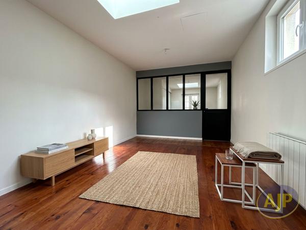Appartement à louer Libourne : 2 pièces, 39m² avec 1 chambre(s) à 596€ - AJP Immobilier Saint Andre de Cubzac