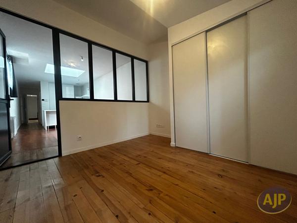 Appartement à louer Libourne : 2 pièces, 39m² avec 1 chambre(s) à 550€ - AJP Immobilier Saint Andre de Cubzac