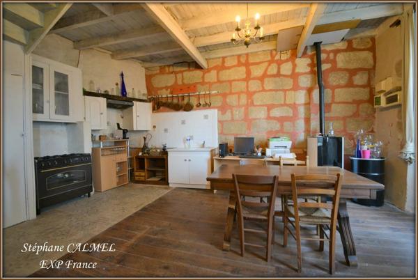 Maison de ville en pierre – 91 m² environ – Centre de Lauzun