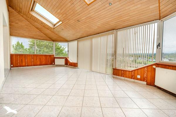Maison à vendre 218 325 € Châteaulin 4 p 97 m² DPE C