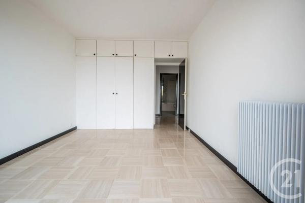 Appartement F3 à vendre  3 pièces - 81,23 m 2   NICE  - 06