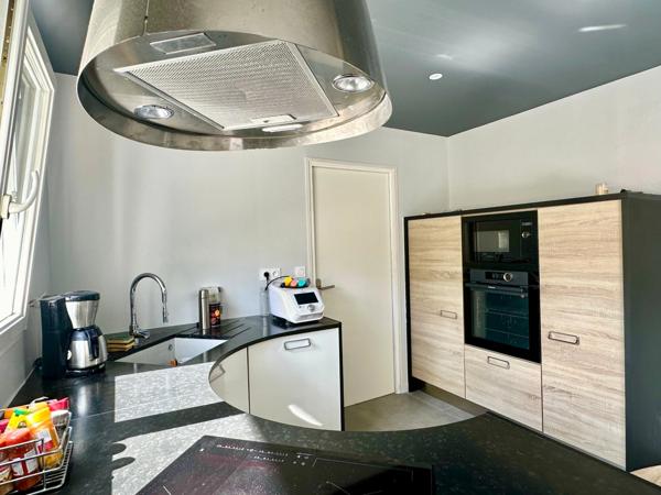 Maison à vendre de 4 chambres, 115m² de 2005 pièces VIVY (49680)