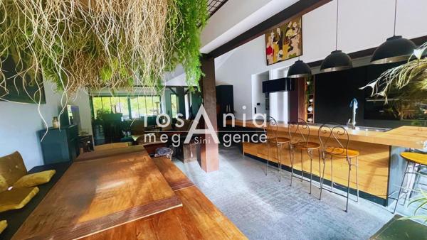 Maison à Les Sables-d'Olonne, 85100 - 6 pièces 197m²