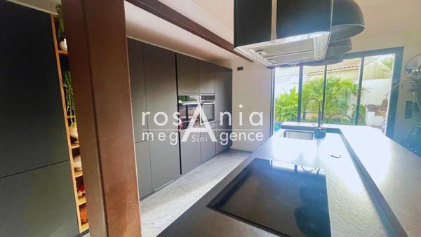 Maison à Les Sables-d'Olonne, 85100 - 6 pièces 197m²