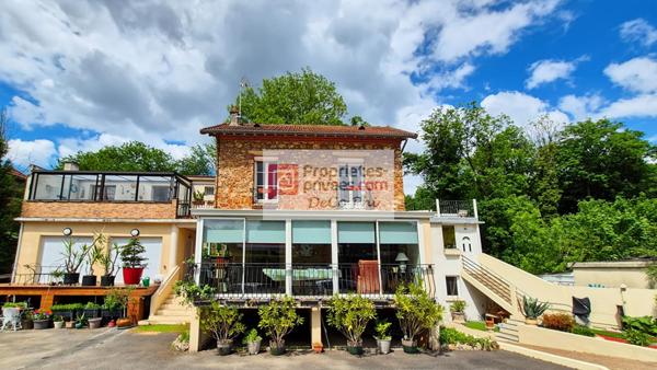 Maison 5 pièces - véranda orientée sud - Ville d'Avray