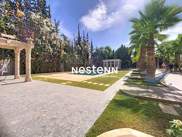 Villa contemporaine de 600m2 à Marrakech route de l'ourika