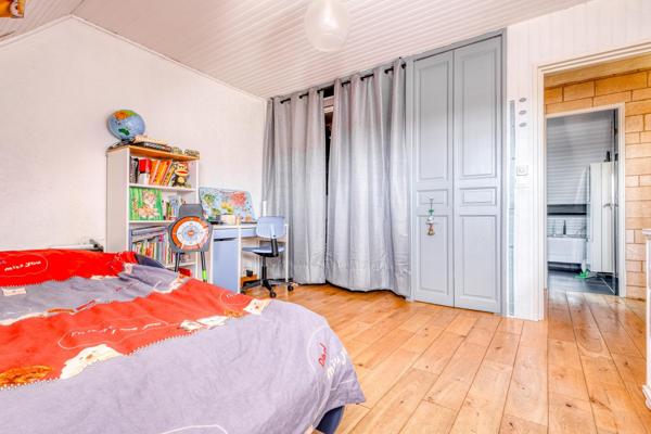 Maison familiale individuelle avec grand jardin – Rouvres