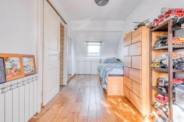 Maison familiale individuelle avec grand jardin – Rouvres