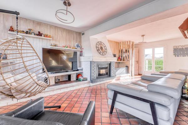 Maison familiale individuelle avec grand jardin – Rouvres