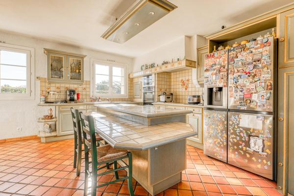 Maison familiale individuelle avec grand jardin – Rouvres
