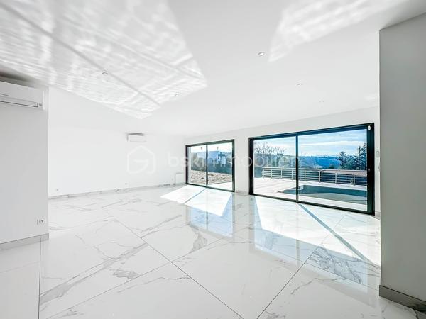 Maison contemporaine de 198 m²