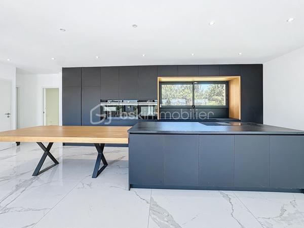 Maison contemporaine de 198 m²