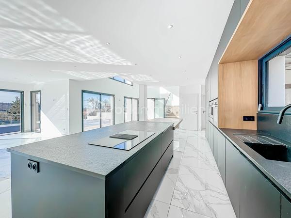 Maison contemporaine de 198 m²