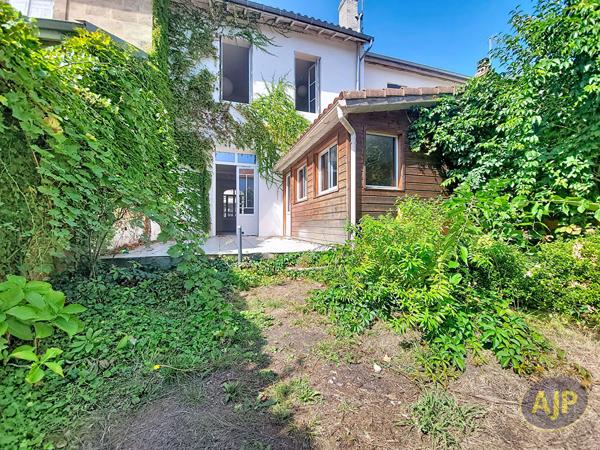 Maison à vendre Bordeaux - 4 pièces, 103m² avec 3 chambre(s) à 599 000€ - AJP Immobilier Bordeaux Saint-Augustin