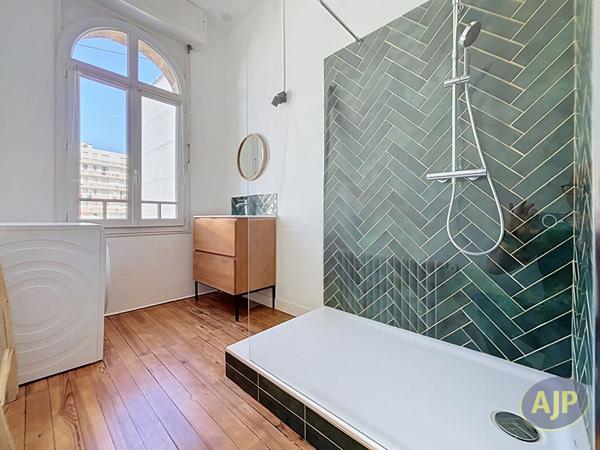 Maison à vendre Bordeaux - 4 pièces, 103m² avec 3 chambre(s) à 599 000€ - AJP Immobilier Bordeaux Saint-Augustin
