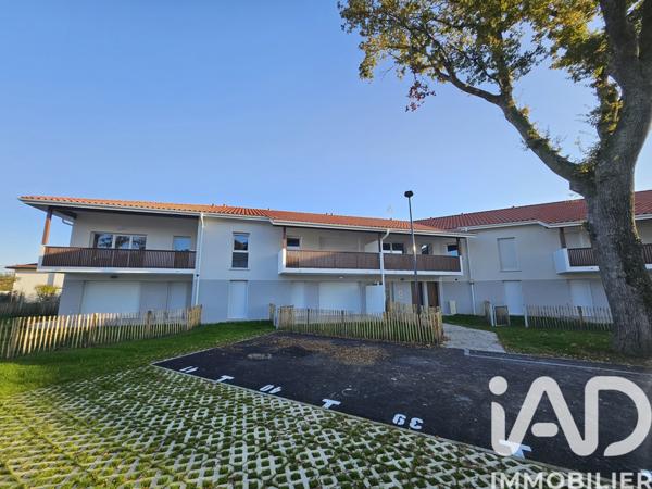 Location appartement 4 pièces 83 m² Dax