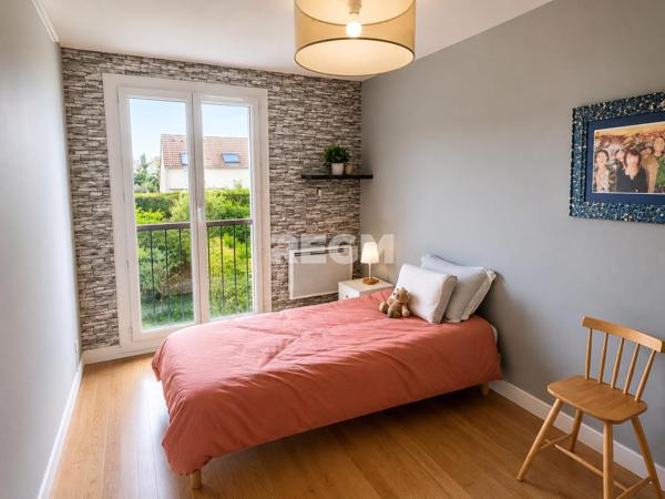 Saclay (91400) Maison 101m² - 5 pièces 4 chambres - Terrain 130 m²