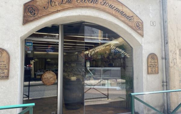 Vente Local commercial DE 127M² Le pont-de-beauvoisin   