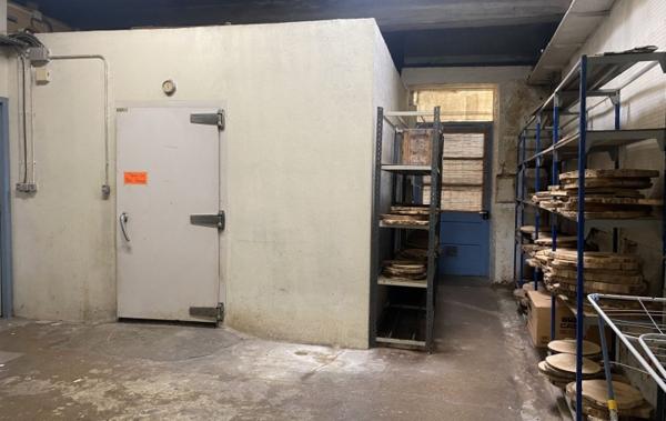 Vente Local commercial DE 127M² Le pont-de-beauvoisin   