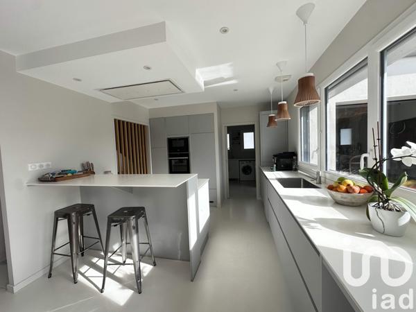 Maison à vendre 7 pièces 193 m² Saint-Jean-de-Monts