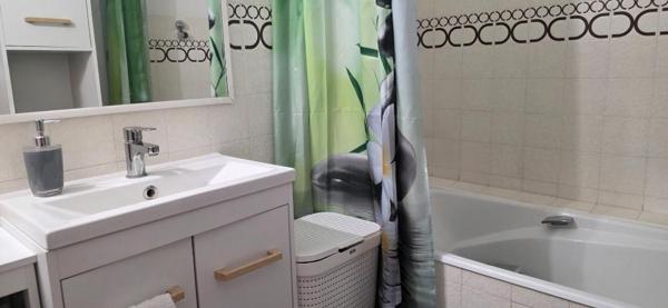 A VENDRE DAX CENTRE Grand T2 BIS + BALCON