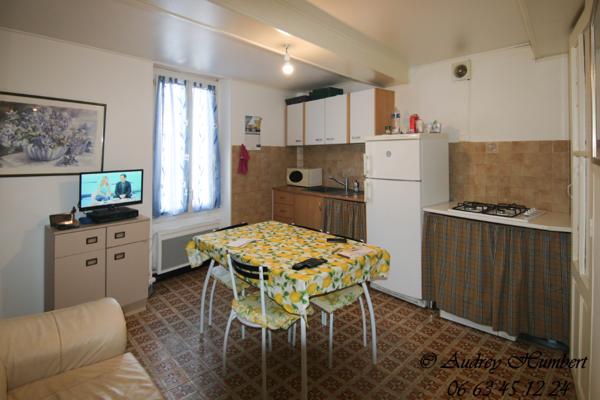 EXCLUSIVITE, LA BRILLANNE, IDEAL INVESTISSEMENT, en plein coeur du village, APPARTEMENT  T2 de 35 m2 vendu loué