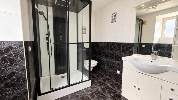 Appartement Corbeil Essonnes 4 pièce(s) 65 m2