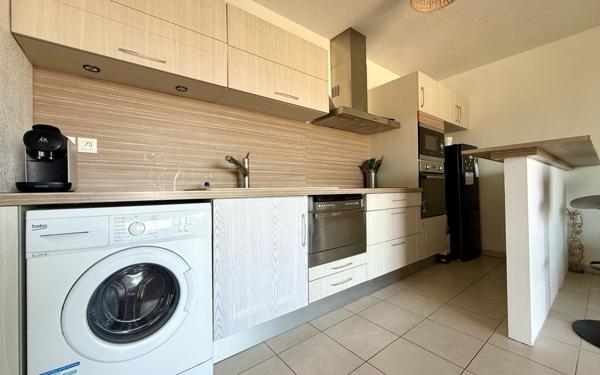 Appartement à vendre    2 pièces • 43,71 m2 Fréjus