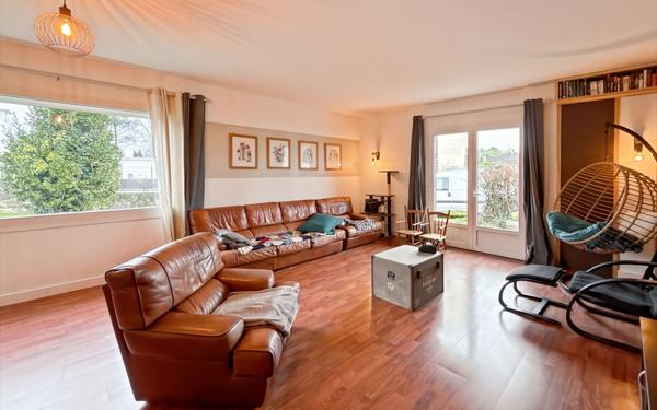 Maison à vendre    3 pièces •  Coursac