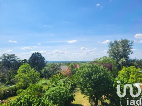 Maison 4 pièces de 108 m² à Cosne-Cours-sur-Loire (58200)