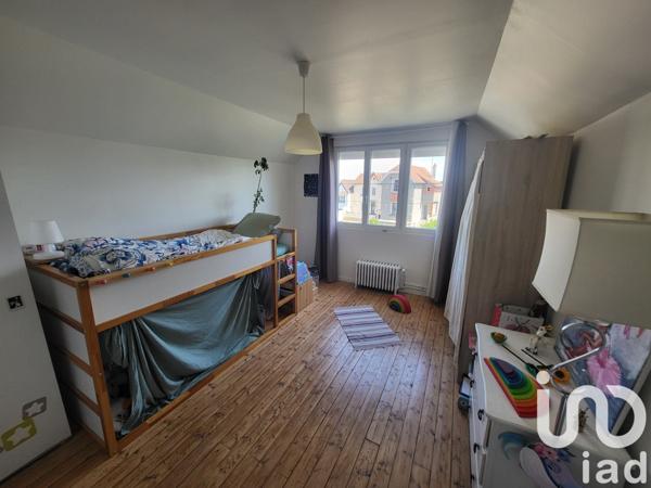 Maison 4 pièces de 108 m² à Cosne-Cours-sur-Loire (58200)