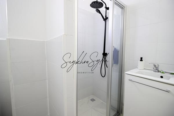 Appartement
         1 pièce
        - 18 m² 115 000 € *
