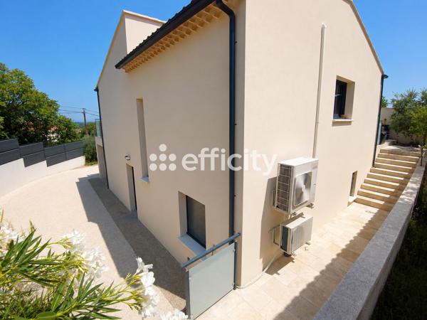 Maison
         4 pièces
        - 163 m² Bien prestige 450 000 € *
