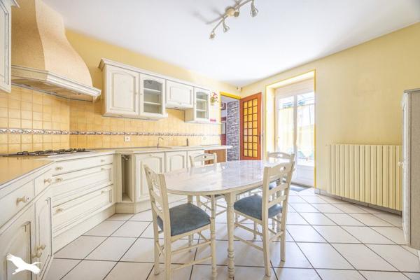 Maison à vendre |  Celles-sur-Belle |  7 pièces | 283 m²