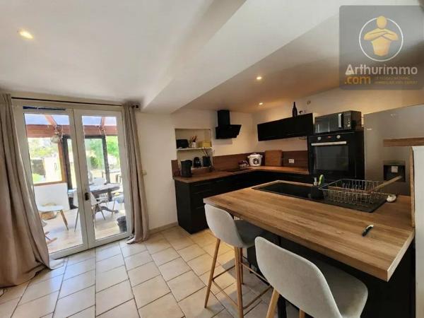 Location                                                      Maison
                        
                     3 pièces                      68 m2                     à La Ferté-Saint-Cyr