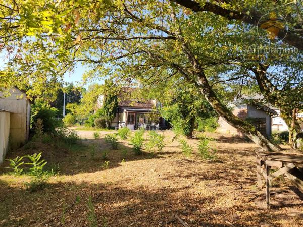 Location                                                      Maison
                        
                     3 pièces                      68 m2                     à La Ferté-Saint-Cyr
