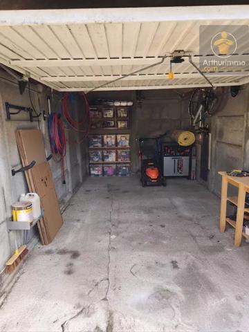 Location                                                      Maison
                        
                     3 pièces                      68 m2                     à La Ferté-Saint-Cyr