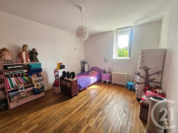 Maison à vendre  5 pièces - 166,75 m 2   CHATELLERAULT  - 86