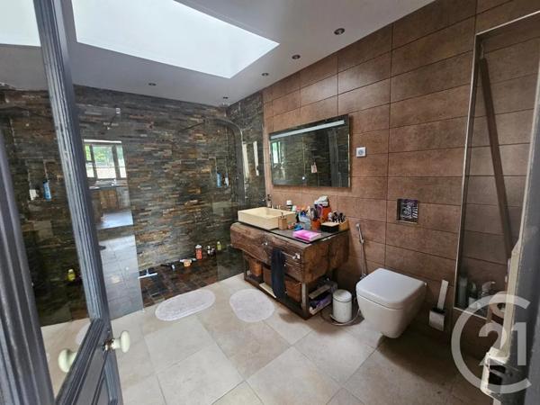 Maison à vendre  5 pièces - 166,75 m 2   CHATELLERAULT  - 86