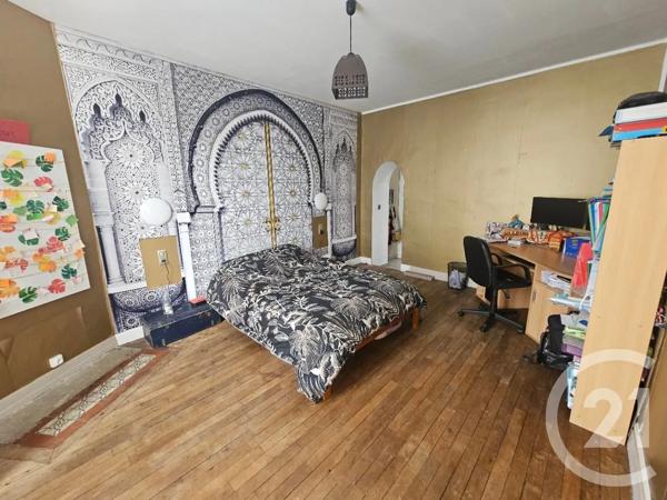 Maison à vendre  5 pièces - 166,75 m 2   CHATELLERAULT  - 86