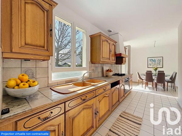 House for sale 6 rooms 125 m² Saint-Rémy-lès-Chevreuse