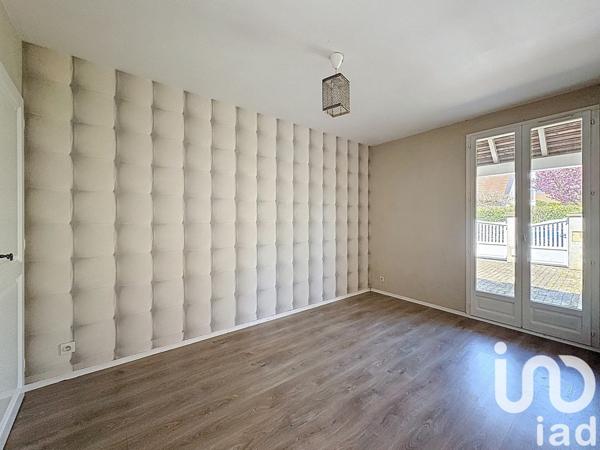 House for sale 6 rooms 125 m² Saint-Rémy-lès-Chevreuse