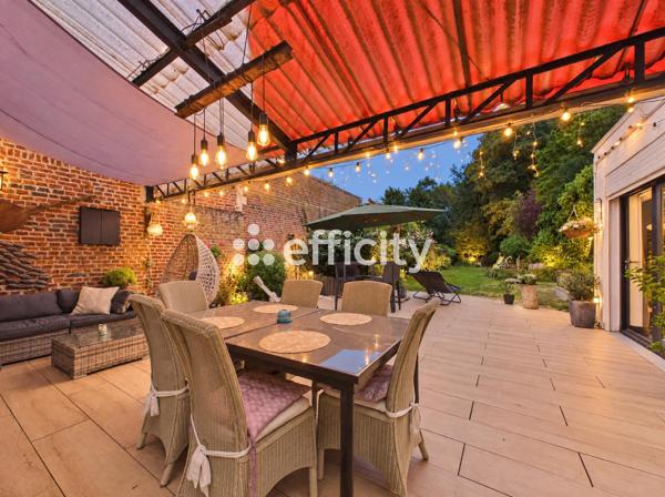 Maison
         8 pièces
        - 256 m² Exclusivité 439 000 €*