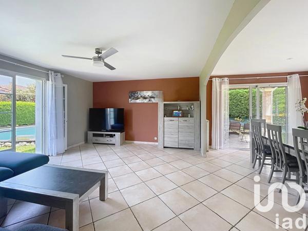 Maison à vendre 5 pièces 135 m² Ayguesvives