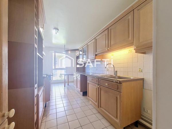 T5 - 106m2 - 3 chambres - Séjour double - Balcon terrasse