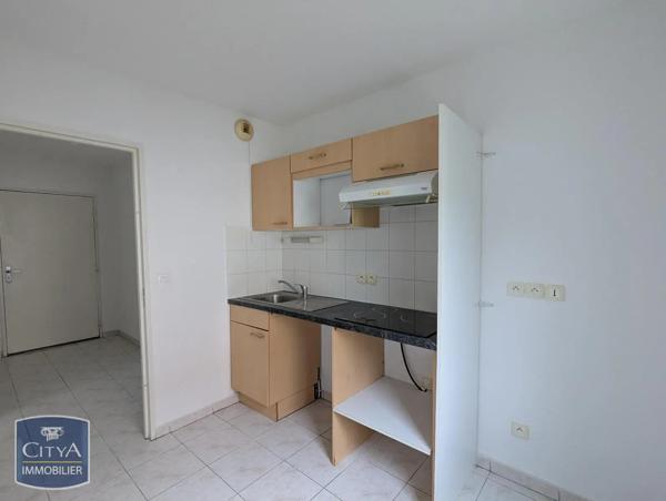 Appartement à louer 3 pièces 65.93m² Carcassonne (11000)
