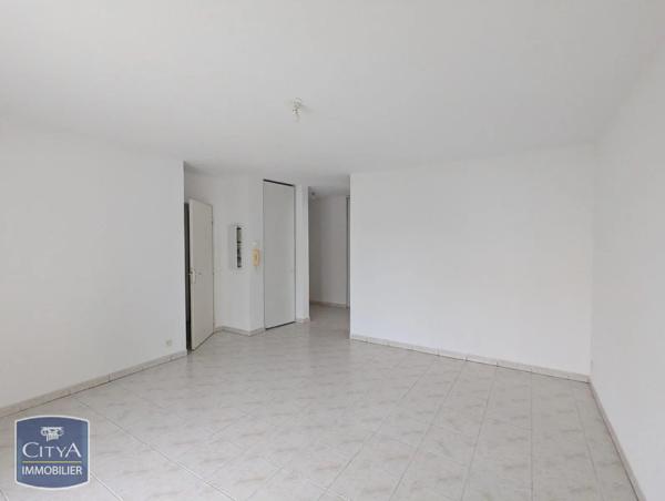 Appartement à louer 3 pièces 65.93m² Carcassonne (11000)